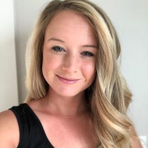 Meet your Posher, Cayla